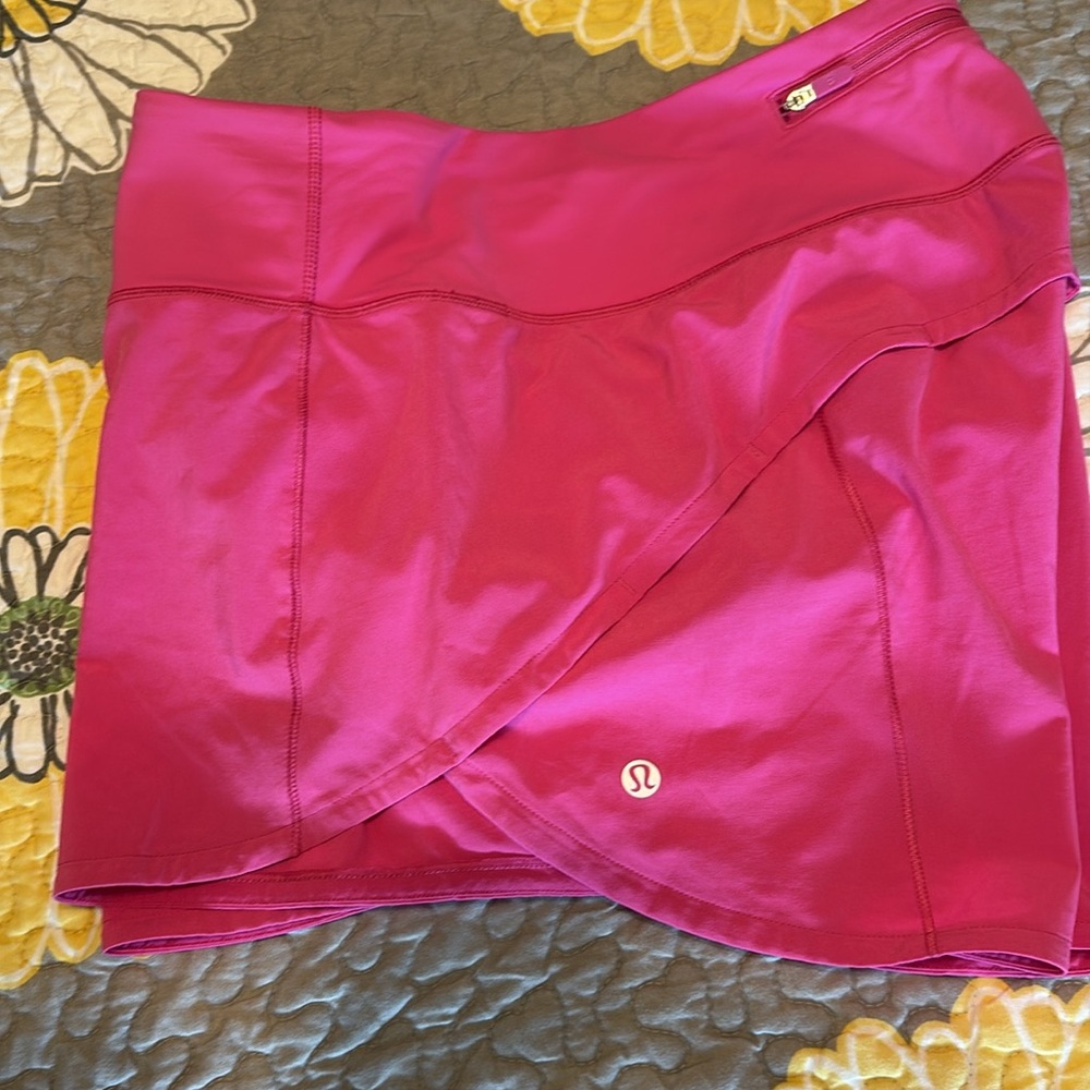 Lululemon EUC Speed Up shorts Hot Pink Size 10.